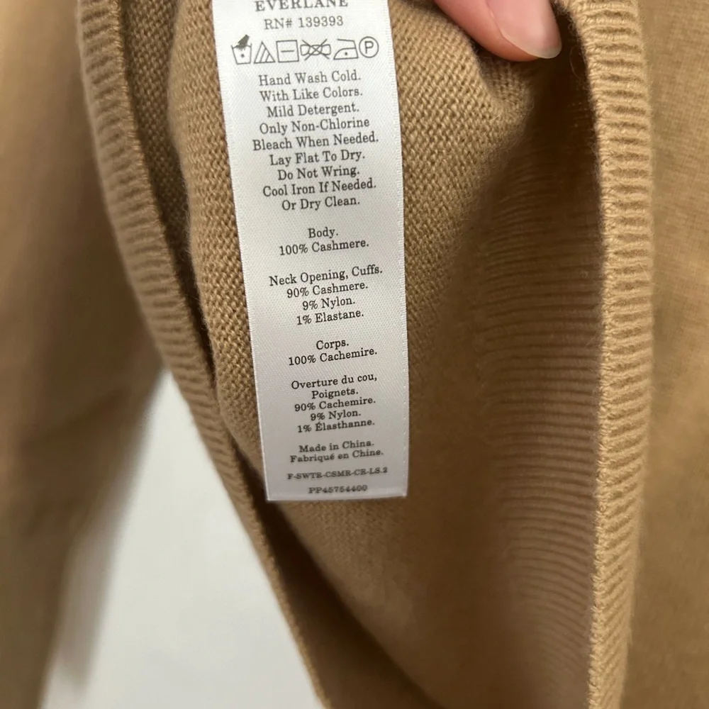 NEW! Everlane cashmere sweater - Picture 2 of 3